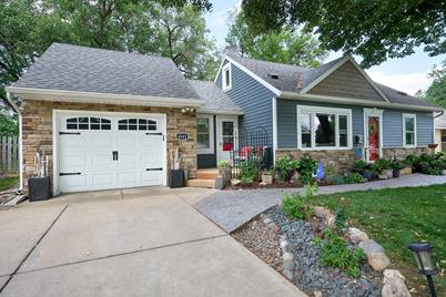 4841 Hampshire Avenue N, Crystal, MN 55428 - Photo 1