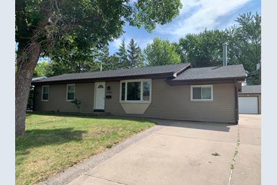 1524 Lincoln Avenue, Saint Paul Park, MN 55071 - Photo 1
