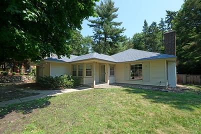 330 Central Avenue S, Wayzata, MN 55391 - Photo 1