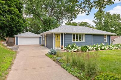 701 Eldridge Avenue W, Roseville, MN 55113 - Photo 1