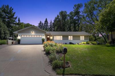 80 17th Avenue SW, New Brighton, MN 55112 - Photo 1