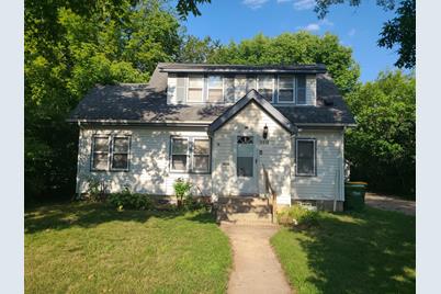 6610 Colfax Avenue N, Brooklyn Center, MN 55430 - Photo 1