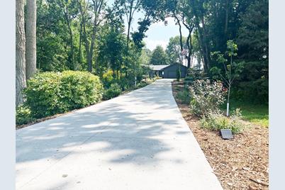 911 15th Avenue NW, Willmar, MN 56201 - Photo 1