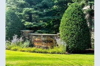 5387 Barrington Way, Shorewood, MN 55331 - Photo 1