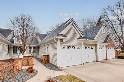 4277 Pond View Court, White Bear Lake, MN 55110 - Photo 1