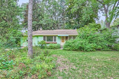 2765 Sherwood Road, Mounds View, MN 55112 - Photo 1