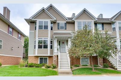 2801 Arona Street, Roseville, MN 55113 - Photo 1
