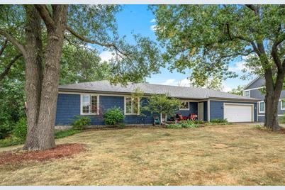 715 Woodcrest Drive N, North Hudson, WI 54016 - Photo 1