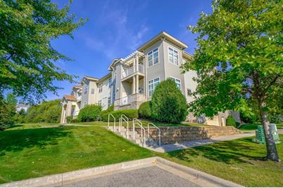 1244 County Road D E #105, Maplewood, MN 55109 - Photo 1