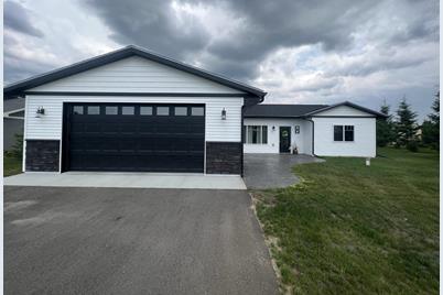 2008 Whiting Road NW #39, Bemidji, MN 56601 - Photo 1