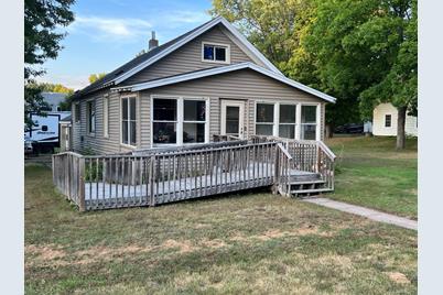 146 W Winter Avenue, Elmwood, WI 54740 - Photo 1