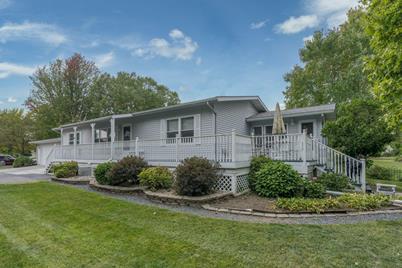 417 W Broadway Avenue, Saint Peter, MN 56082 - Photo 1