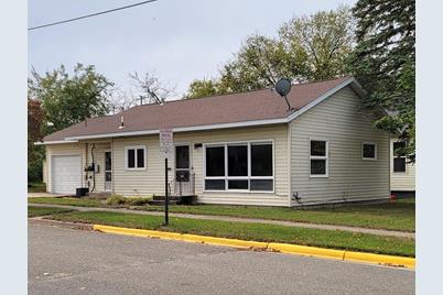 301 Lincoln Avenue SE, Bemidji, MN 56601 - Photo 1