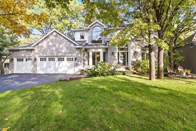 10491 E Riverview Drive, Eden Prairie, MN 55347 - Photo 1