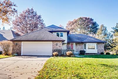 5725 Lois Lane, Shoreview, MN 55126 - Photo 1