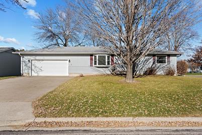 680 24th Street NE, Owatonna, MN 55060 - Photo 1