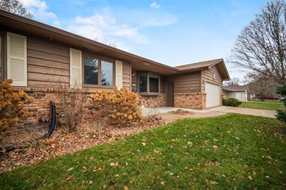 722 18th Street SE, Owatonna, MN 55060 - Photo 1