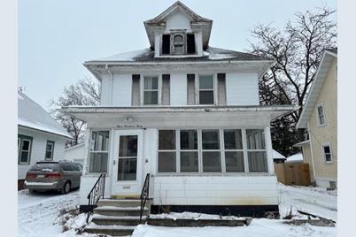 403 5th Street SW, Austin, MN 55912 - Photo 1