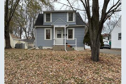 1207 7th Street SE, Rochester, MN 55904 - Photo 1