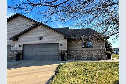 560 Southport Drive, Fairmont, MN 56031 - Photo 1
