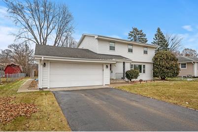 6924 Halifax Avenue N, Brooklyn Center, MN 55429 - Photo 1