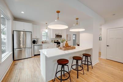 800 Como Avenue, Saint Paul, MN 55103 - Photo 1