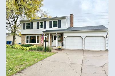 2048 Lamplight Drive, Woodbury, MN 55125 - Photo 1