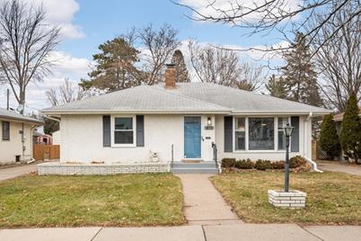 873 Idaho Avenue W, Saint Paul, MN 55117 - Photo 1