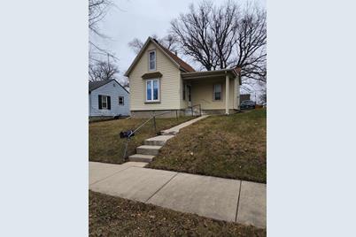 512 Saint Thomas Avenue, Albert Lea, MN 56007 - Photo 1