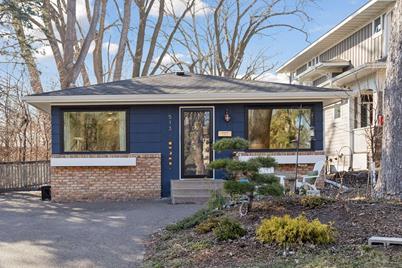 513 Meadow Lane N, Golden Valley, MN 55422 - Photo 1