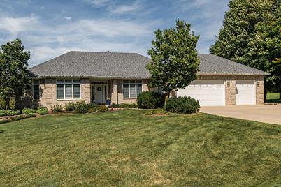 800 New Haven Road NW, Pine Island, MN 55963 - Photo 1