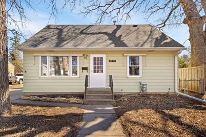 1578 Victoria Street N, Saint Paul, MN 55117 - Photo 1