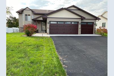 7009 92nd Avenue N, Brooklyn Park, MN 55445 - Photo 1