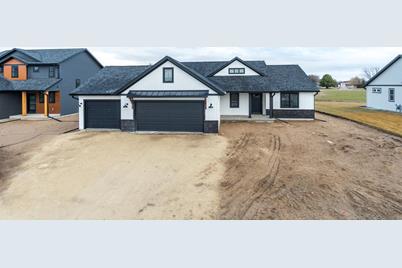 1721 Fox Glove Street, Holmen, WI 54636 - Photo 1