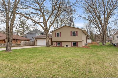 2812 Sherwood Road, Mounds View, MN 55112 - Photo 1