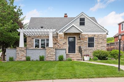 2187 Pinehurst Avenue, Saint Paul, MN 55116 - Photo 1