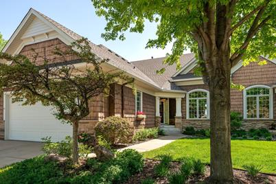 10082 Indigo Drive, Eden Prairie, MN 55347 - Photo 1