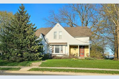 319 S Division Avenue, Spring Grove, MN 55974 - Photo 1