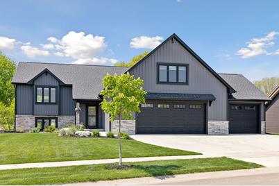 347 Vista Circle, River Falls, WI 54022 - Photo 1