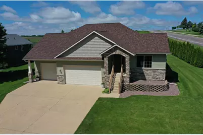 2506 6th Street NE, Willmar, MN 56201 - Photo 1