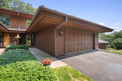 2400 Robin Oak Ridge, Minnetonka, MN 55305 - Photo 1