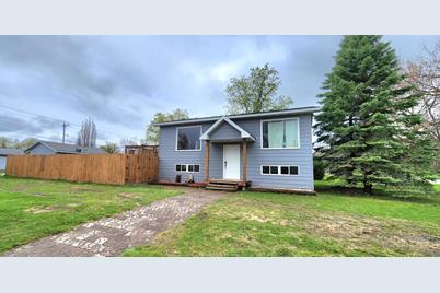 1501 2nd Avenue E, International Falls, MN 56649 - Photo 1