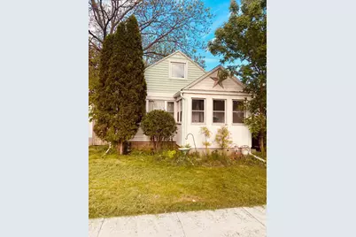 916 12th Avenue NE, Rochester, MN 55906 - Photo 1