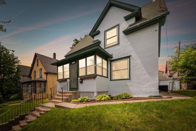 729 3rd Street E, Saint Paul, MN 55106 - Photo 1