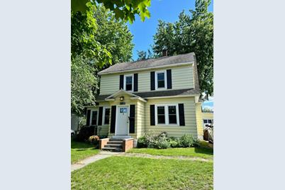 1305 Main Street, Eau Claire, WI 54701 - Photo 1