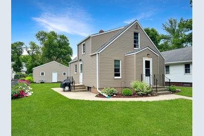 643 Columbus Avenue, Westbrook, MN 56183 - Photo 1