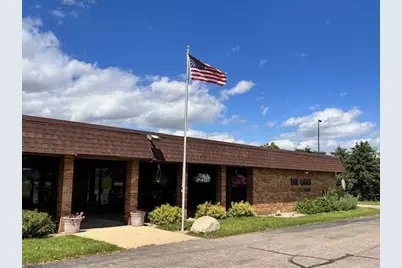 1200 18th Avenue NW #105, Austin, MN 55912 - Photo 1