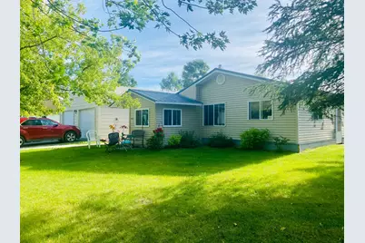 401 1st Avenue SW, Baudette, MN 56623 - Photo 1