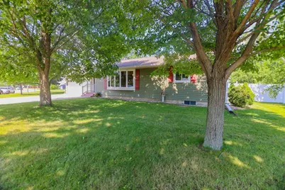 1216 8th Street SW, Wadena, MN 56482 - Photo 1