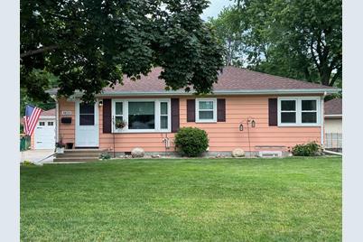 4833 Florida Avenue N, Crystal, MN 55428 - Photo 1